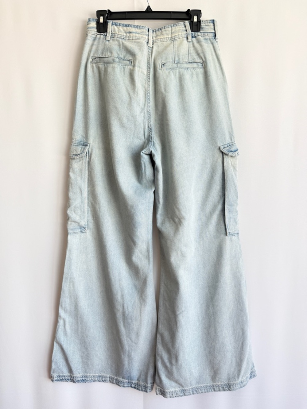 Pilcro Wide-Leg Cargo Jeans High-Rise Size 30 – Wanda Wash Lyocell Blend - Picture 8 of 11